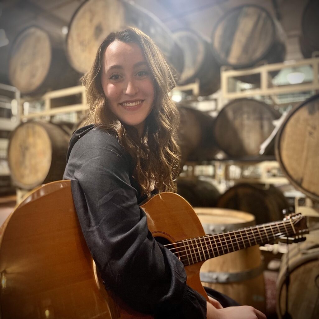 Live Music feat. Lillian Hackett