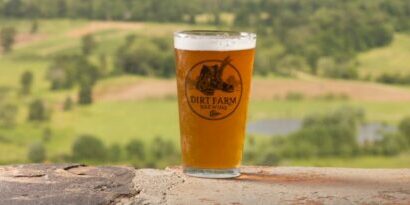 Beer_at_Dirt_Farm_Brewery_1_91da42f6-511c-479c-b5d2-835e6322e697